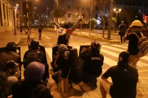 Crisis en Per: al menos siete muertos, bloqueo de carreteras y caos en varas regiones