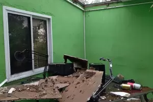 Feroz temporal: una radio qued destrozada y perdi sus equipos