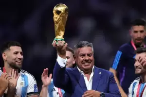 Chiqui Tapia cuestion con enojo el operativo de Seguridad: "No nos dejan llegar a saludar al Obelisco"