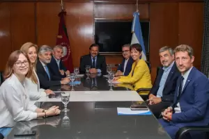 La Mesa del Litio y Nacin avanzan para desarrollar la cadena de valor del mineral