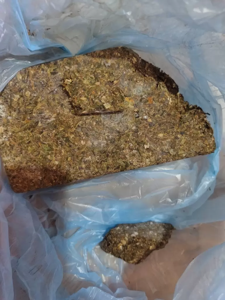 Secuestraron droga y dinero en un allanamiento y detuvieron a una persona