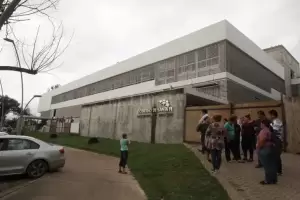 Un polica golpe a su madre en medio de una discusin y despus se peg un tiro