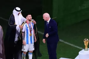 El exorbitante precio que ofrecieron por la tnica que us Lionel Messi en la final