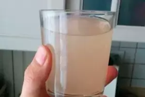 Sin agua y sin luz en Valle Viejo en una fecha clave