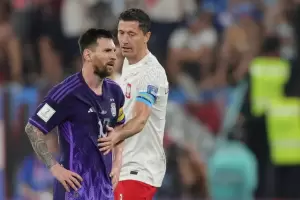 Robert Lewandowski habl� nuevamente de Lionel Messi tras su cruce en el Mundial Qatar 2022
