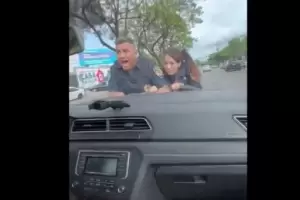 C�rdoba: J�venes arrastraron a polic�as con su auto