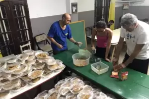 La red solidaria Llevando Sonrisas entreg 900 viandas a personas de bajos recursos