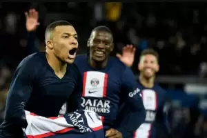 Sin la presencia de Messi, el PSG le gan a Racing de Estasburgo: Mbapp sali al rescate y Neymar fue expulsado