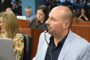 Precandidato a Gobernador se reuni con dirigentes y vecinos de Santa Mara