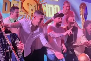 El regalo especial de Los Palmeras a Lionel Messi en la fiesta de los campeones del mundo