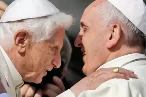 El mensaje del papa Francisco tras la muerte de Benedicto XVI: "Fue una persona noble y bondadosa"