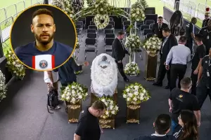 La discutida ausencia de Neymar en el funeral de Pel�: �el club le prohibi� viajar a Brasil?