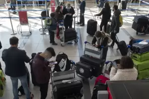 A partir del lunes sern ms caros los vuelos: regir un nuevo impuesto para pasajes areos