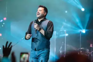 La tercera noche de la Fiesta del Pescado y el Vino finaliz� de la mano de Jorge Rojas y �ngela Leiva