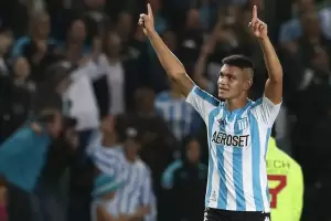 Racing vendi a Carlos Alcaraz al  Southampton de Inglaterra por una cifra millonaria