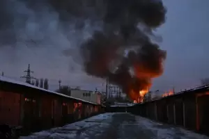 Rusia avanza con su ofensiva en Donetsk mientras Ucrania pide aviones de combate