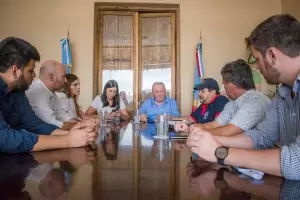 El sector privado de la construccin se sum al operativo de limpieza de calles