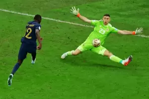 Kolo Muani habl de la atajada del Dibu Martnez en la final del Mundial: Pensar en esa oportunidad por el resto de mi vida