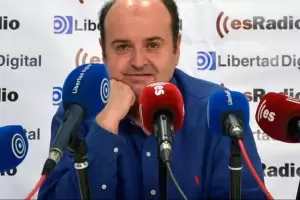 Reapareci el periodista espaol anti Seleccin argentina y apunt contra Messi y Dibu Martnez por los premios The Best