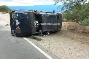 Un hombre result herido tras un vuelco en Santa Mara