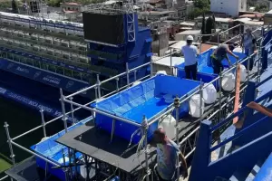 Inslito! llenaron las tribunas de La Bombonera con piletas y son virales