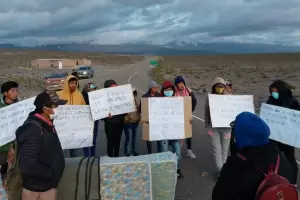 Denunciaron obras suspendidas en escuela de Corral Blanco y agua no apta para el consumo de los alumnos