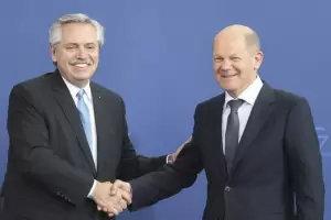 Visita del canciller alemn Scholz: promesas de inversiones y crticas por los ataques a la Corte Suprema