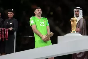 La FIFA analiza aplicar las reglas anti Dibu Martnez en los penales: qu cosas prohibira