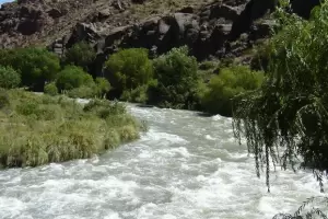 Tragedia en Mendoza: Hallaron el cuerpo de una turista que cay al ro Atuel