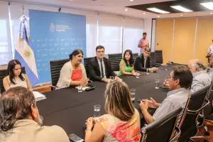 Los estatales nacionales acordaron con el Gobierno un 23,13% de aumento adicional