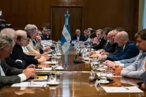 Sergio Massa anunci medidas de alivio para productores agropecuarios y la Mesa de Enlace se mostr conforme