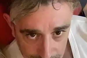 Esteban Cabello de Beta Bank se atrincher en su casa, luego de que le revocaran la prisin domiciliaria