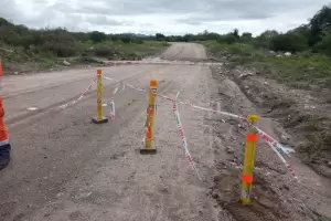Debido a crecida, cerraron el Bay Pass de Londres, Beln