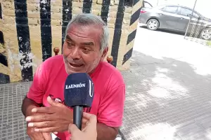 Sigue la protesta de Luis Acevedo frente a la Corte: "Me estn abandonando las fuerzas"