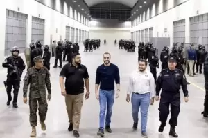 Inauguraron la crcel ms grande del continente en El Salvador: "El pas ms seguro"