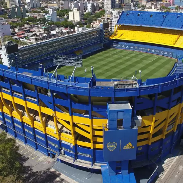 Boca deja la Bombonera por el mal estado del c�sped: a d�nde jugar�