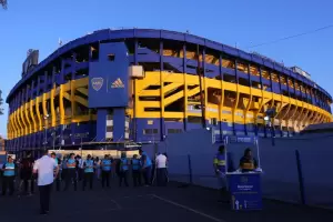 Arde Boca: Clausuran preventivamente la tribuna superior sur de la Bombonera