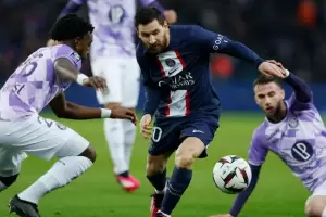 Con un gol espectacular de Lionel Messi, el PSG se impuso ante el Toulouse
