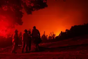Chile est en alerta roja por los incendios: aument a 26 el nmero de muertos