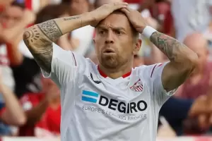 Malas noticias para la Seleccin: el Papu Gmez ser operado por la lesin que sufri en el Mundial