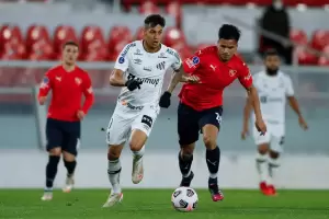 Independiente emiti un duro comunicado luego de apartar a Sergio Barreto