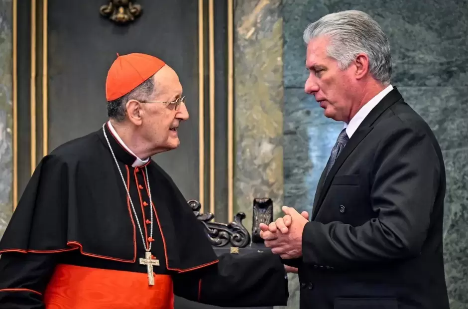 Miguel Daz-Canel y el cardenal Beniamino Stella