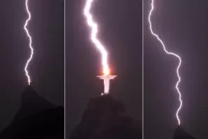 Espectacular foto en Brasil: el momento exacto en que un rayo impacta en el Cristo Redentor