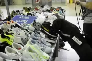 La Aduana revisar el equipaje de pasajeros que viajen al exterior para detectar posibles infracciones