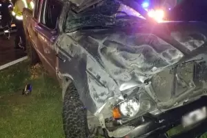 Tragedia en La Pampa: Un matrimonio muri en un vuelco y sus tres hijos luchan por su vida