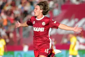 Lans gan su cuarto partido seguido y es lder absoluto