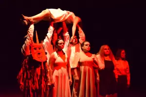 Se present la obra El carnaval del diablo: sala llena y ovacin en el Girardi