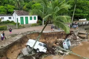 Fuerte temporal en Brasil dej 24 muertos y buscan a ms personas atrapadas en los escombros
