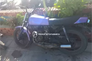 Merodeador agredi a policias y termin detenido