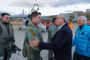 Finalmente Fernndez viaja a la Antrtida para reafirmar el carcter "bicontinental" de la Argentina